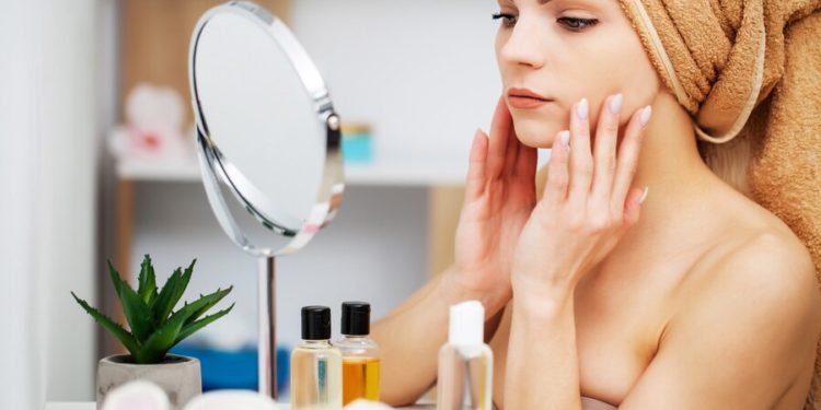 Ditch Harsh, Expensive Acne Products for These 10 Natural Skin Care ...